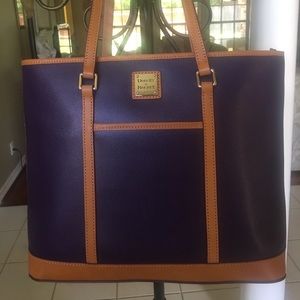 Dooney and Bourke purse